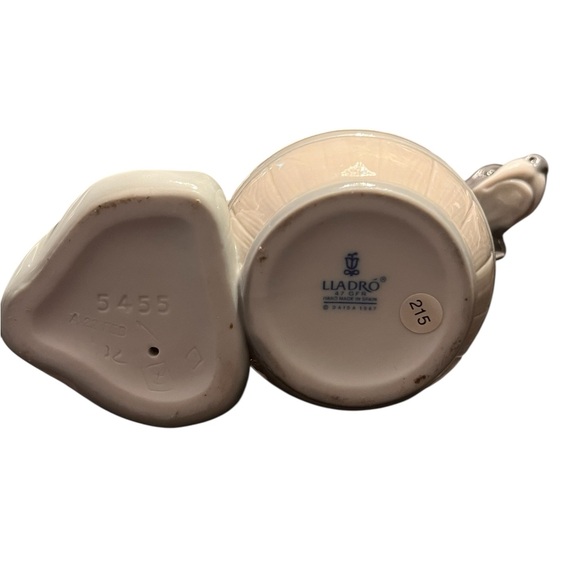 Lladro Porcelain 1988 figurine # 5455 Discontinued “ Bashful Bather” - Picture 6 of 6